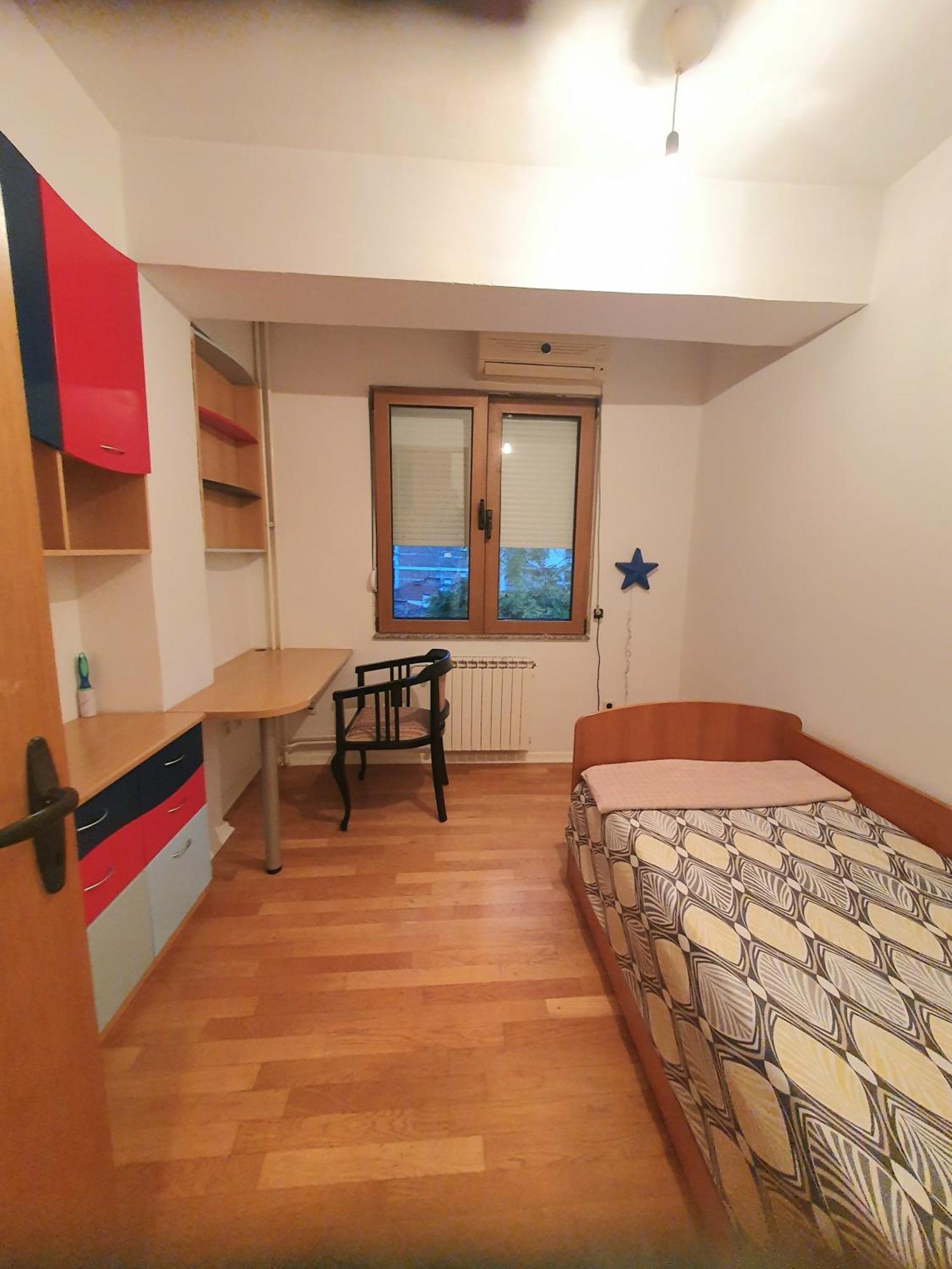 3 Bedroom Home With Parking Garage In The Heart Of Скопье Экстерьер фото