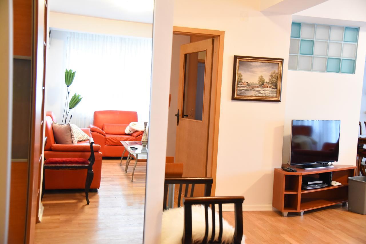 3 Bedroom Home With Parking Garage In The Heart Of Скопье Экстерьер фото