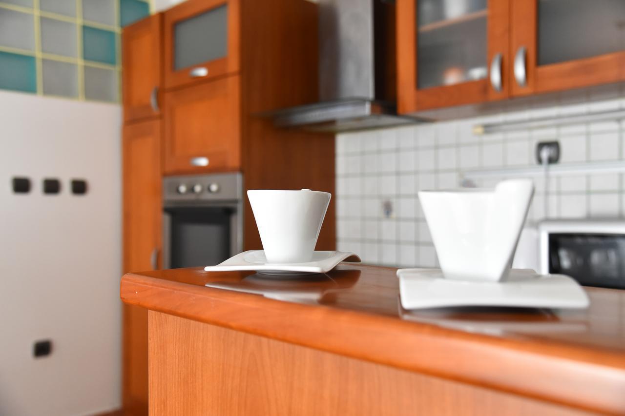 3 Bedroom Home With Parking Garage In The Heart Of Скопье Экстерьер фото